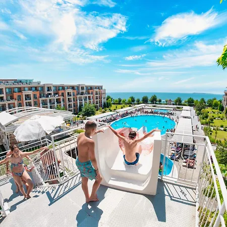 Semesteranläggning (resort) Premier