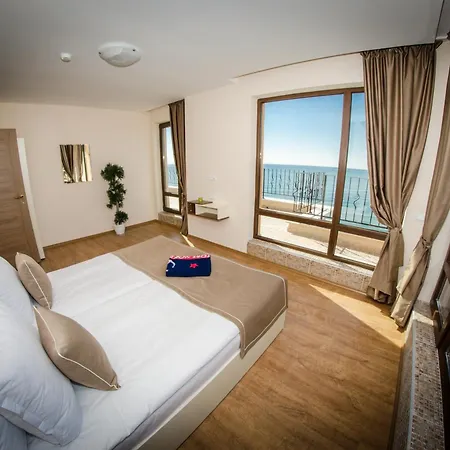 Premier Fort Beach Hotel 4*