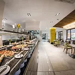 Premier Rezort 4*