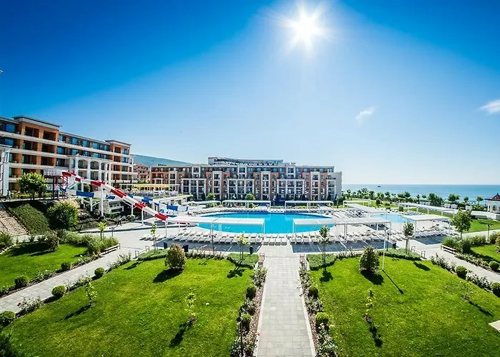 Resort Premier Fort Beach Hotel 4*