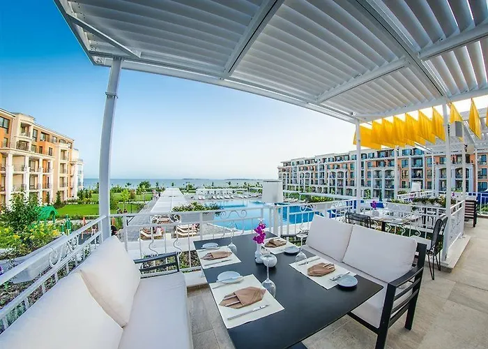 Premier Fort Beach Hotel Resort 4*